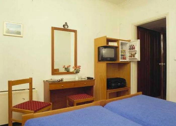 Chrispy Living Ex Nefeli