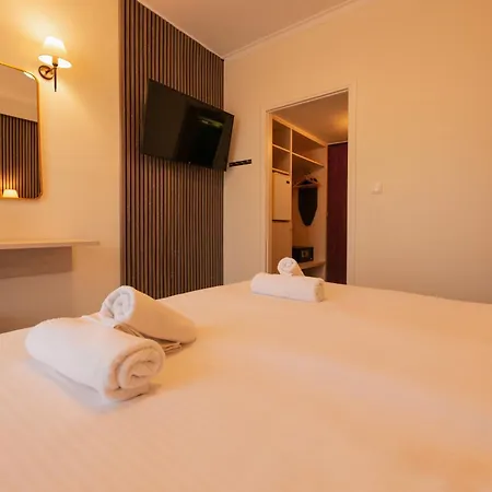 Otel Chrispy Living Ex Nefeli 3*