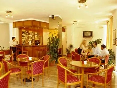 Hotel Chrispy Living Ex Nefeli 3*