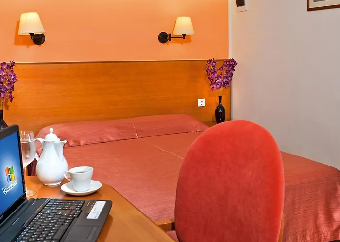 Chrispy Living Ex Nefeli Szálloda Hriszí Aktí Haniá