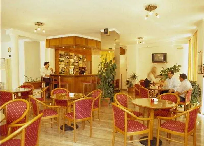 Chrispy Living Ex Nefeli