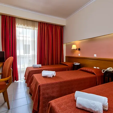 尼菲力酒店 2* 干尼亞