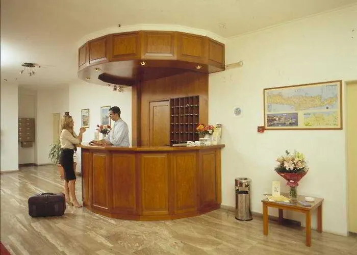 Chrispy Living Ex Nefeli